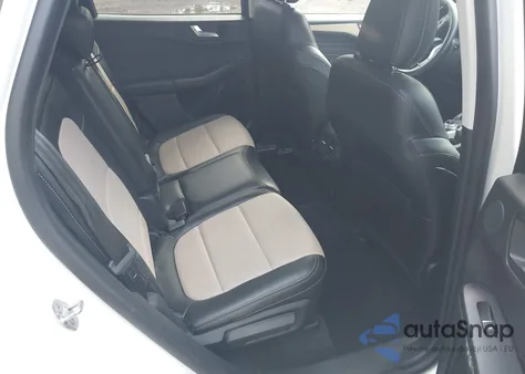 2021 Ford Escape Titanium Hybrid z USA, uszkodzony, nr VIN 1FMCU9DZ2MUA92284